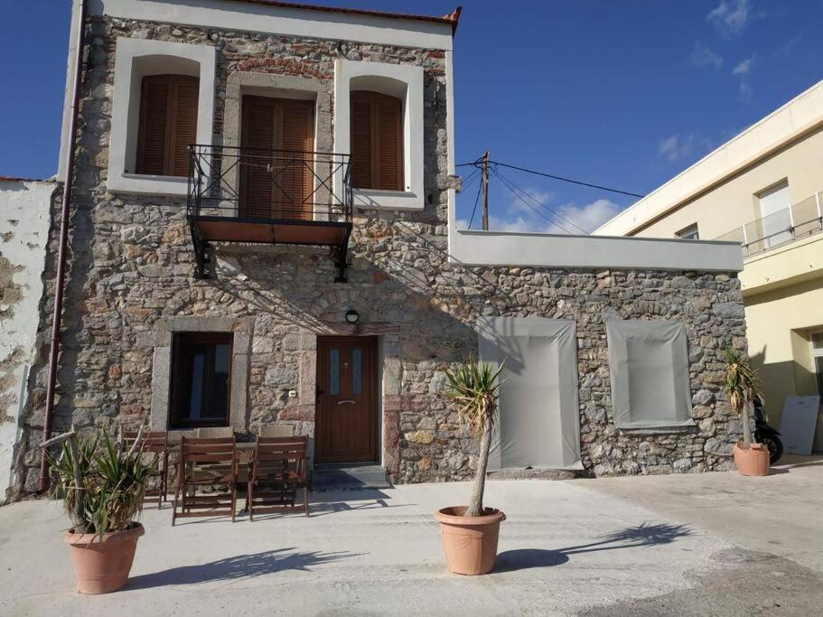 Two-storey House In Kardamyla Mármaron